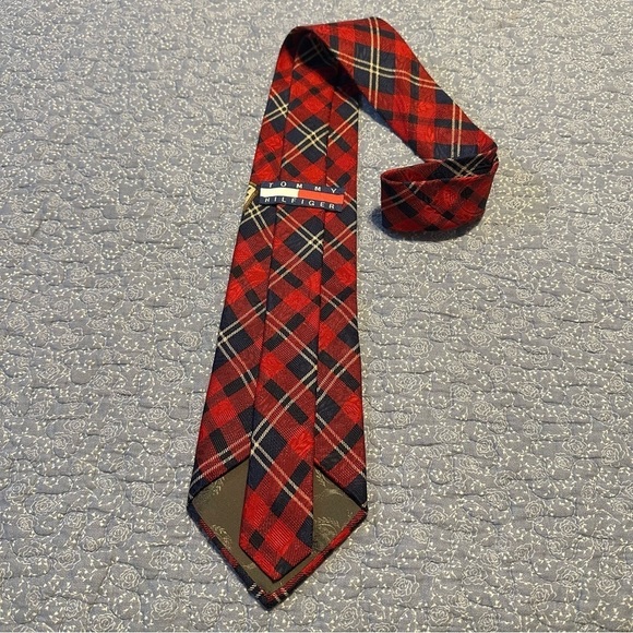 Tommy Hilfiger Tie Wide Red Navy Plaid Golf 56” x 4” - Picture 4 of 7